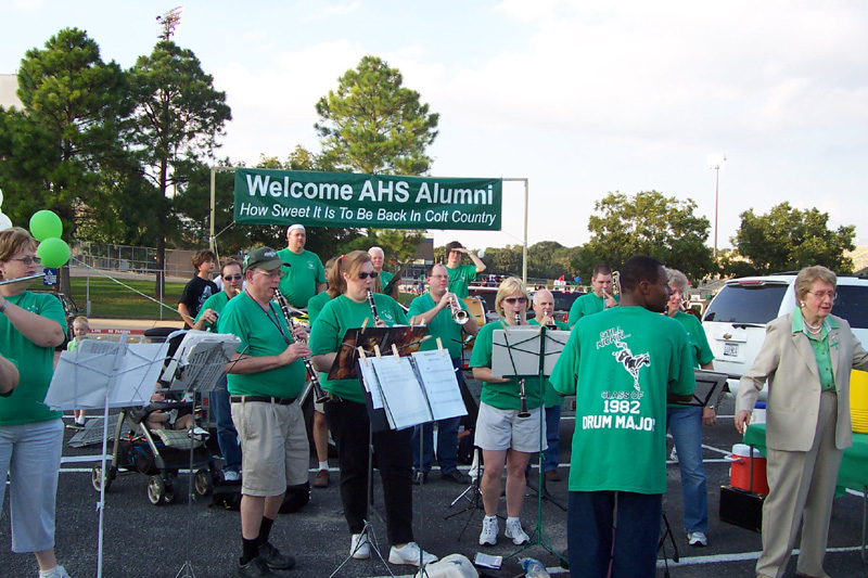 Now that is the way you play the Fight Song!